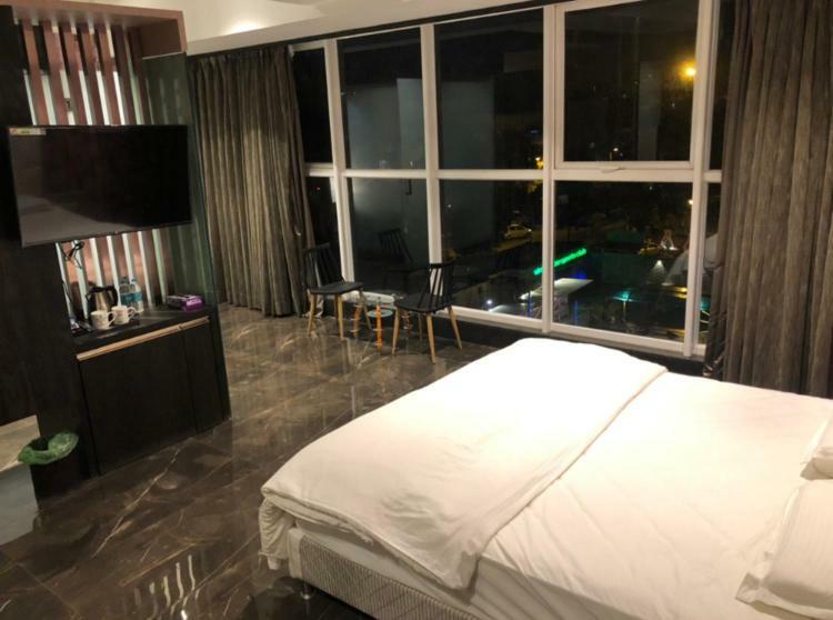 Virat Ambe Sports Club Hotel Ulhāsnagar Eksteriør billede